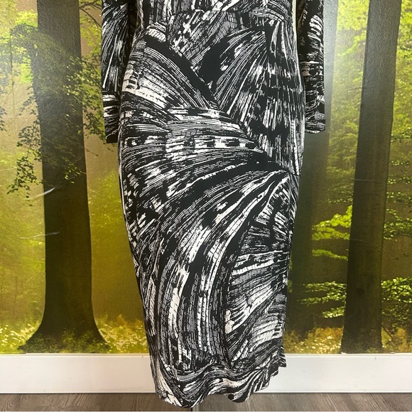 Boat Neck Waist Detail Dress - Picture 4 of 7